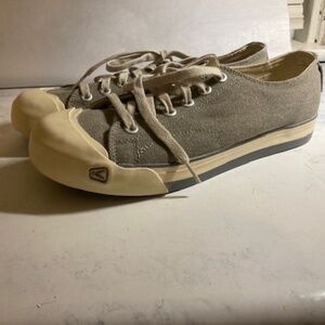 Keen Coronado III 11.5 Med Tan/Khaki canvas sneakers never worn!